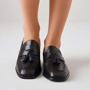 Evan Picone Women’s 9M Blue 1.5” Block Heel Pinch Tassel Loafer